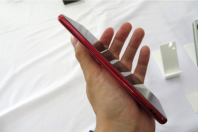 シンプルな画面の「かんたんモード」を搭載