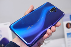 エイノ　oppo a5 2020 UQ版　ブルー UQ mobileから「OPPO A5 2020」、4眼カメラに5000mAhバッテリー