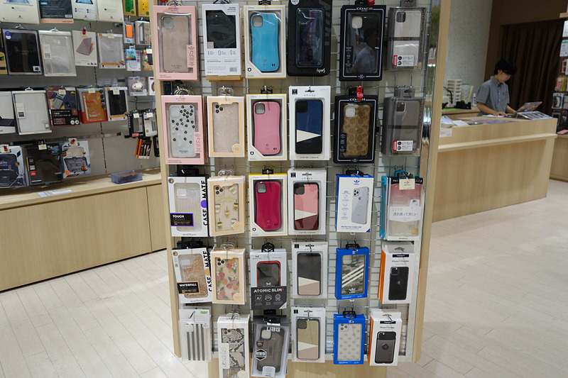 iPhone 11 Pro Maxの棚。これと同じ広さの棚がもう1つある