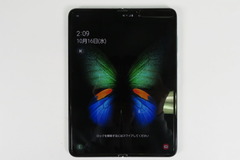 写真で見る「Galaxy Fold SCV44」] - ケータイ Watch