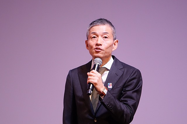 山田氏