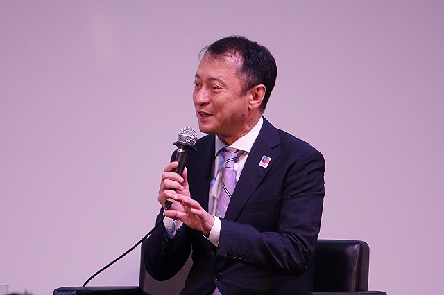 宮川氏