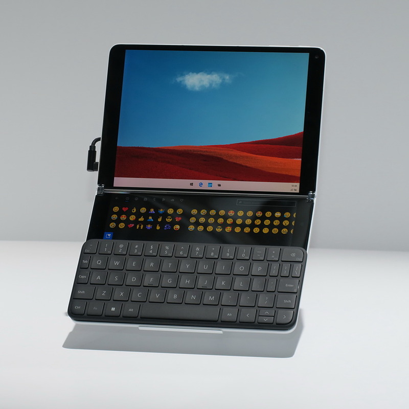 実機を触ることはできなかったが、タッチ＆トライコーナーに展示されていたSurface Neo