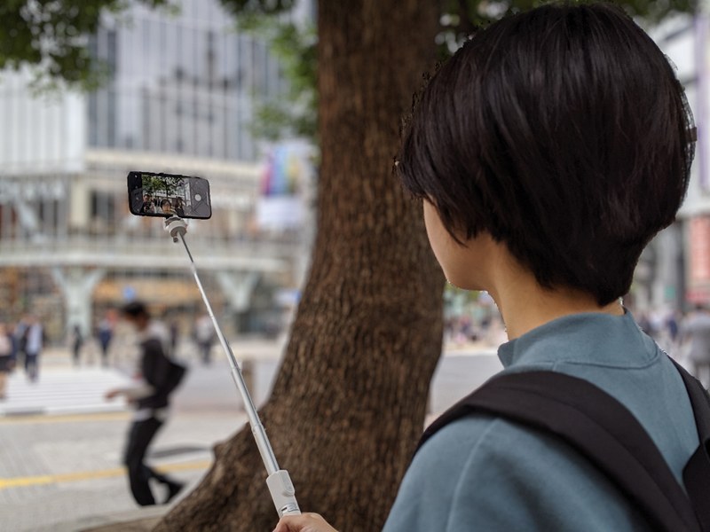 自撮り棒時の全高は740mm