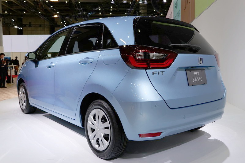 新型「フィット」（BASIC）