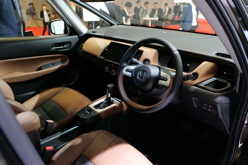 新型フィット（LUXE）の内装