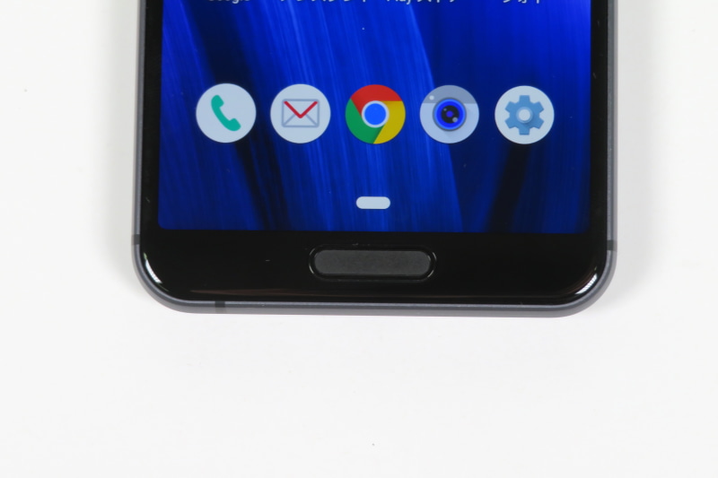 sense3では、指紋センサーとディスプレイの間が狭い