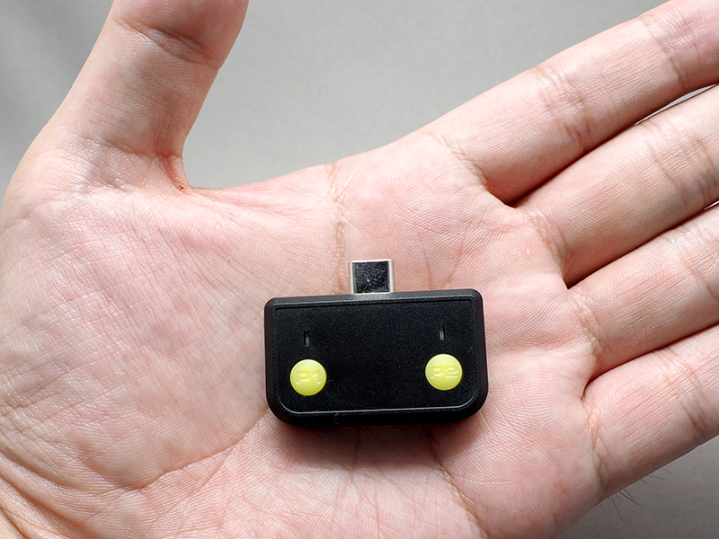 手のひらサイズで6gと小型軽量