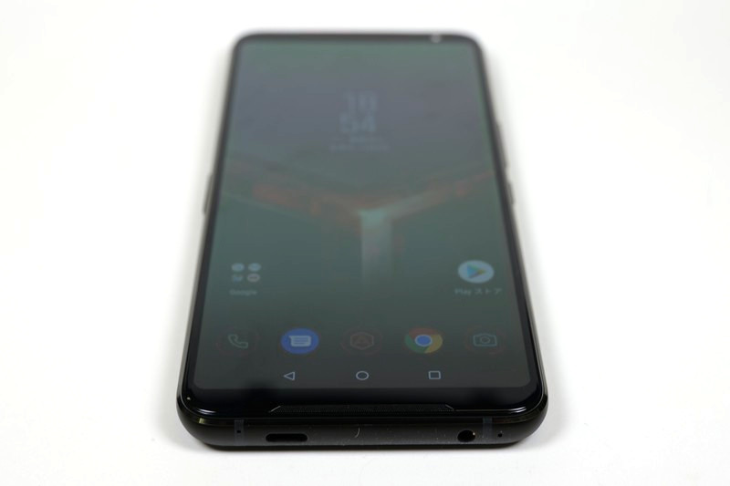 背面のROGロゴが発光する