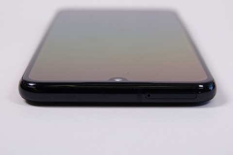 写真で見る「G8X ThinQ」] - ケータイ Watch