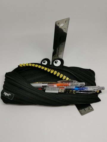 ペンケースに入るhelixの 30cm定規 を買った ケータイ Watch