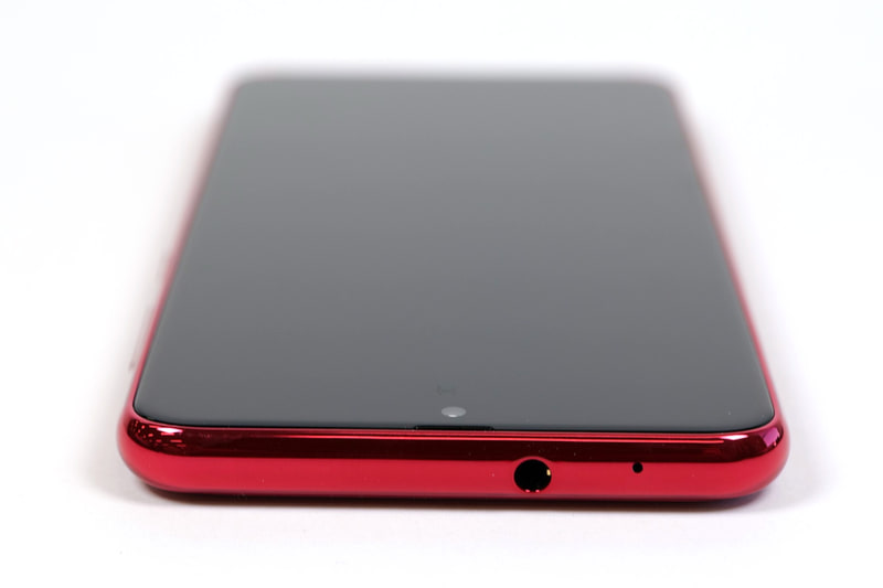 上部にはイヤホンジャック