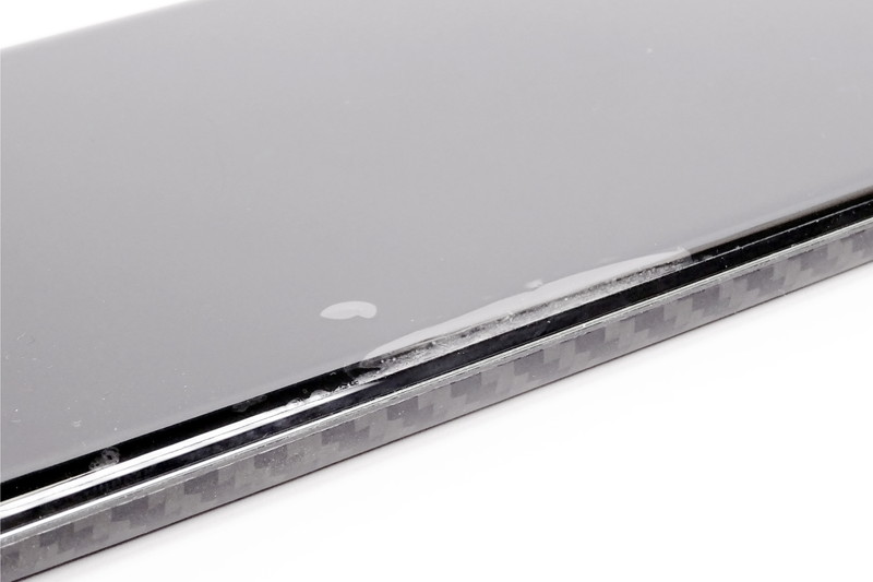 Galaxy S10の出荷時から貼り付けられているフィルムが剥がれてきてしまうようになった