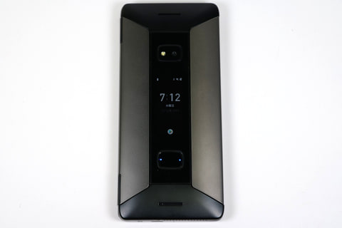 スマートフォン本体 Cosmo communicator 本格キーボード搭載スマホ「Cosmo Communicator」。キワモノ