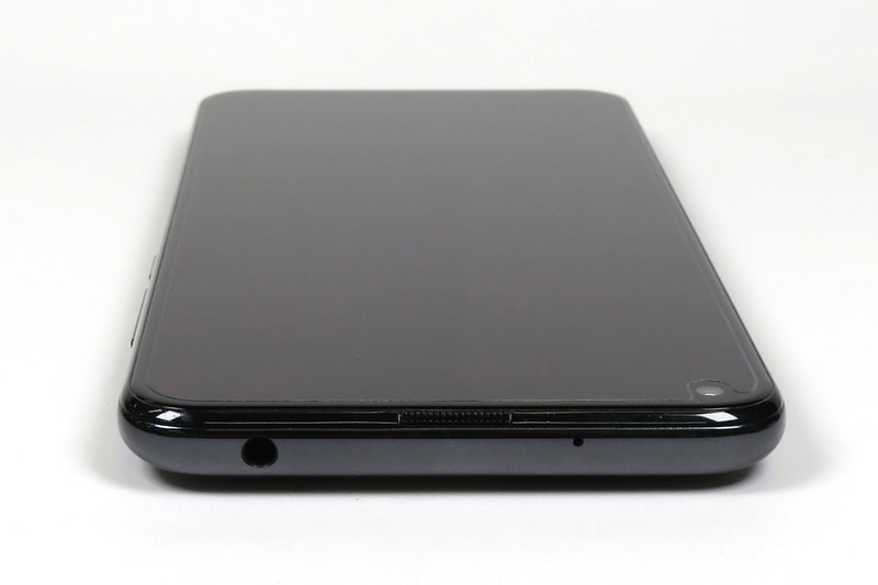 上部にはイヤホンジャック