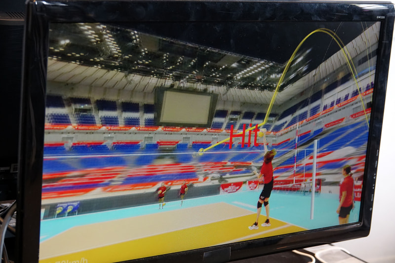 アタッカーによる切れ味鋭い一撃