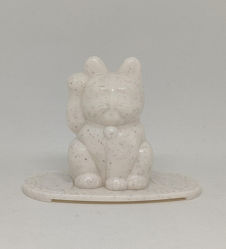 プラスティックの猫枠に塩や大根おろしを詰め込んで実用に使える