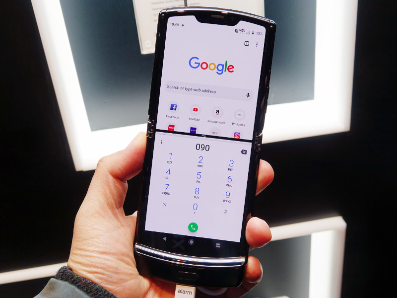 2つのアプリを上下に並べて使う際に均等に分割でき、どちらの表示も見やすい