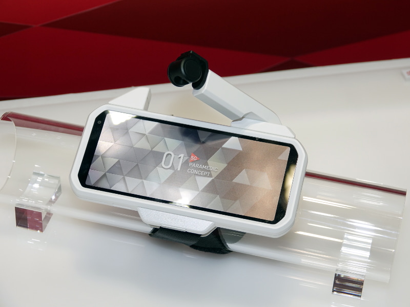 ジンバルを搭載したスマートフォンのコンセプトも。法人の用途に、より特化させた端末を開発していくという