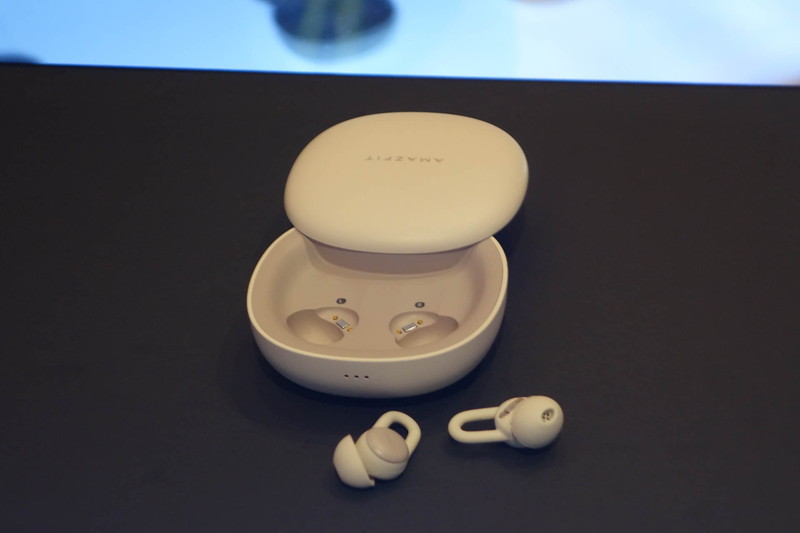 Amazfit ZenBuds。睡眠時に着用しても邪魔にならないコンパクトなデザイン