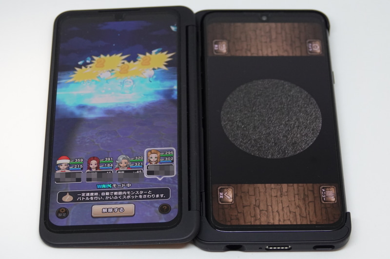 ゲームを同時進行させられるだけでなく、マップを見ながら詳細情報を確認できるなど、仕事にも役立ちそう