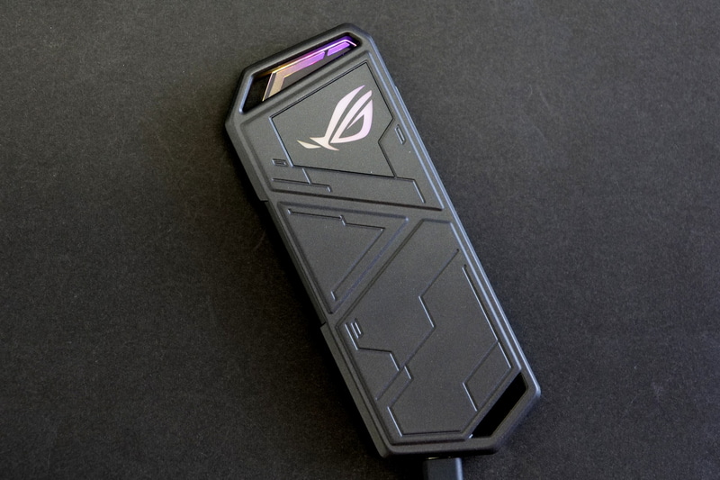 スマホに繋いでも光ります