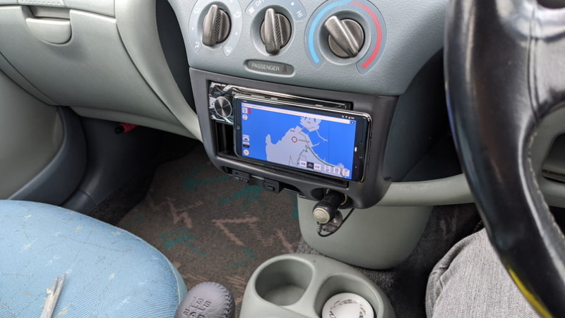 曲送りや再生・停止が一切できなくなってしまった。なぜ取り付ける前に気づかないのか