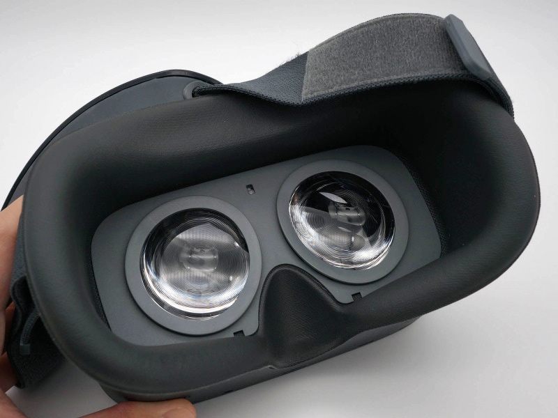 Pico G2 4Kは片眼1920×2160ピクセルだ