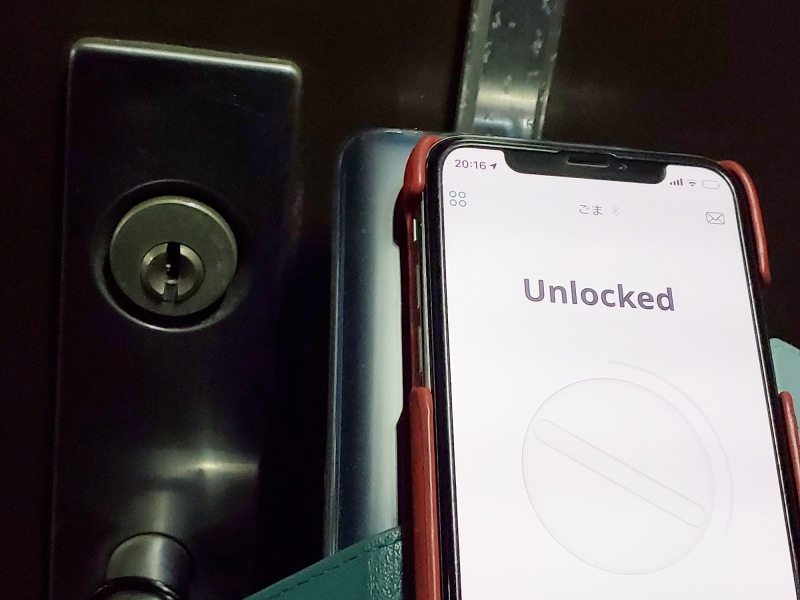 本当にギリギリ状態。ワイヤレス給電できるMate 20 Proがなかったらと思うとゾッとした