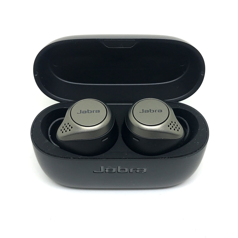 「Jabra Elite 75t」。今ではすっかり定番化したケース＋イヤーピースのセットです