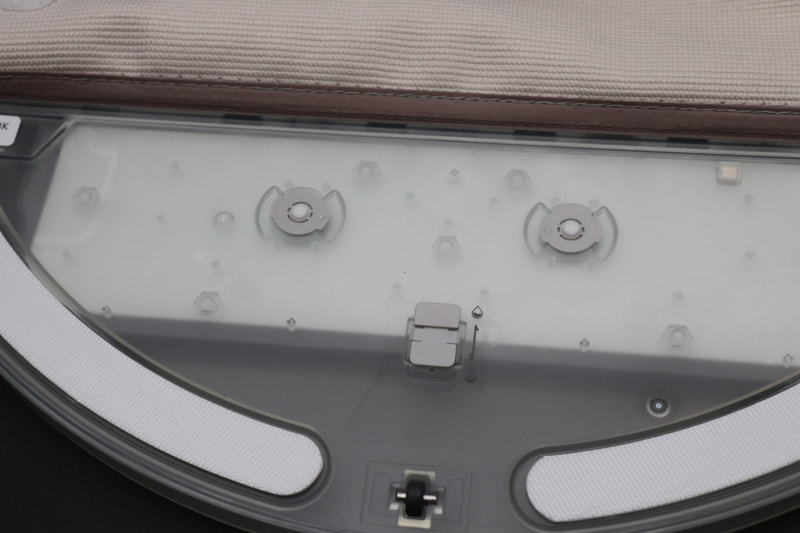 水タンクのウォーターフィルターから水が徐々に染み出す