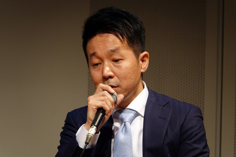 佐藤氏