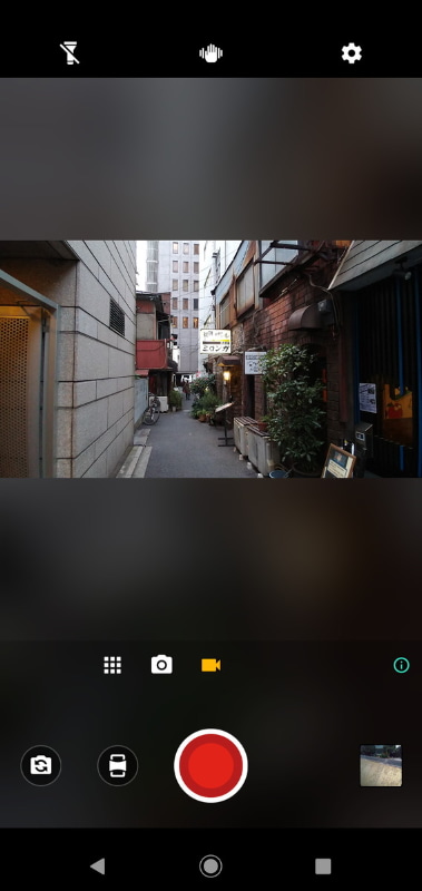 アクションカムレンズは動画モード、縦持ち時に使用可能