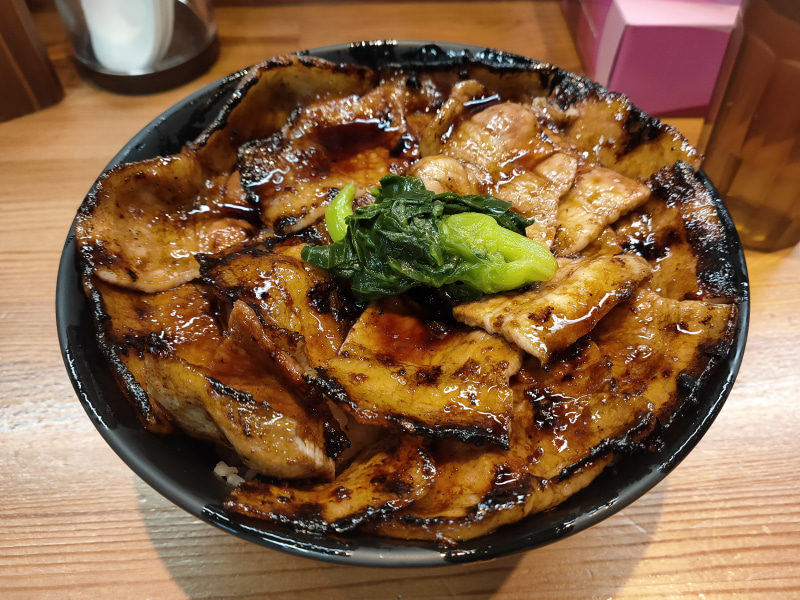 通常モードのままでも手軽にキレイに撮影できる