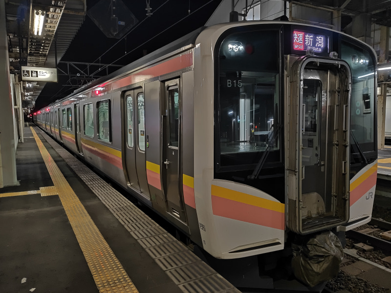 LEDに注目すると潰れずに撮影できている