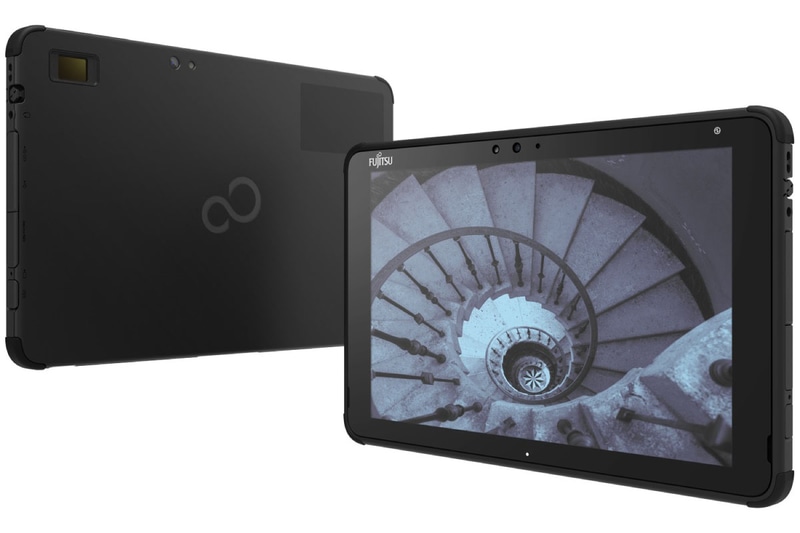 よくあるキレイな仕上げのタブレットPCとは一線を画するデザイン。背面から側面まで硬質でややザラザラした質感の樹脂で覆われ、四隅には衝撃緩和や滑り止めの役目をするラバー的な素材のグリップがある。一見は普通っぽいタブレットだが、よく見ると「頑丈そう」というイメージなのだ。