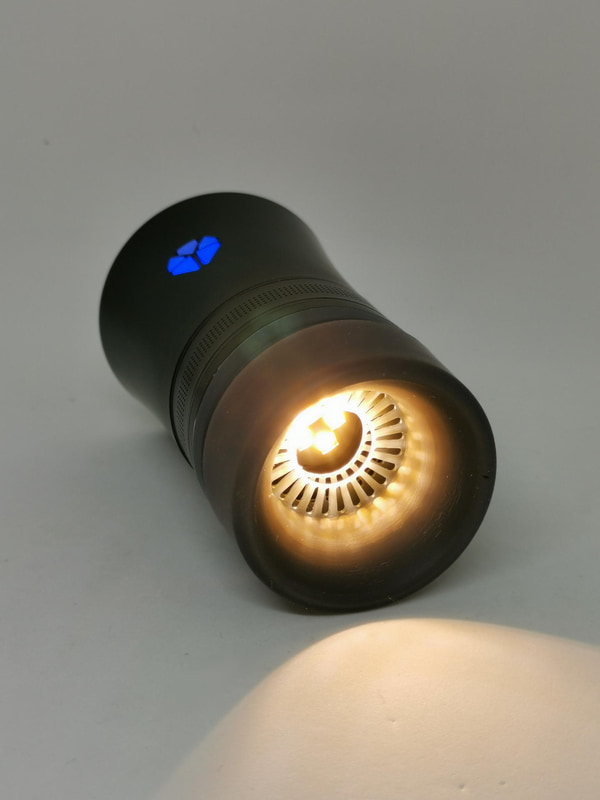 回転する照度ツマミでLEDはかなり明るく光る