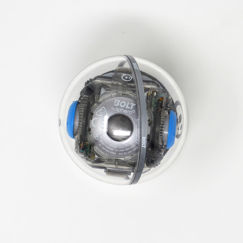 裏側から。大きな重りが入っており、自動的にバランスをとるようになっています