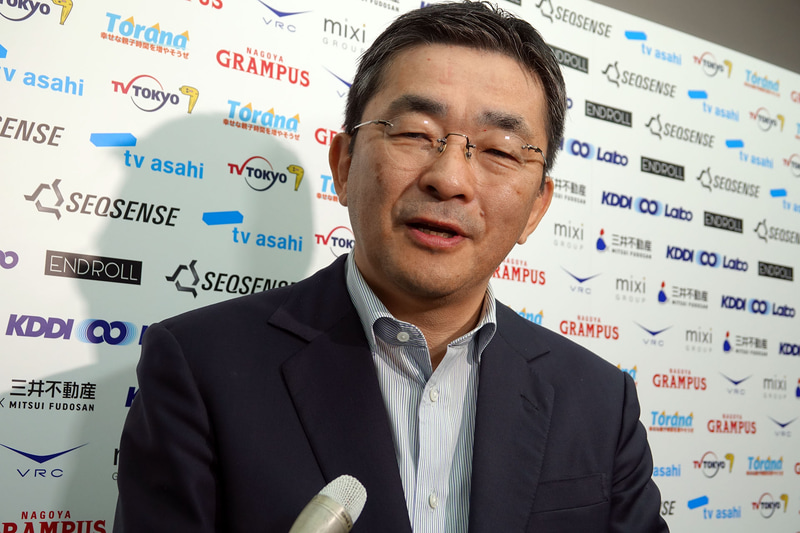 イベント後、質問に応じた高橋氏