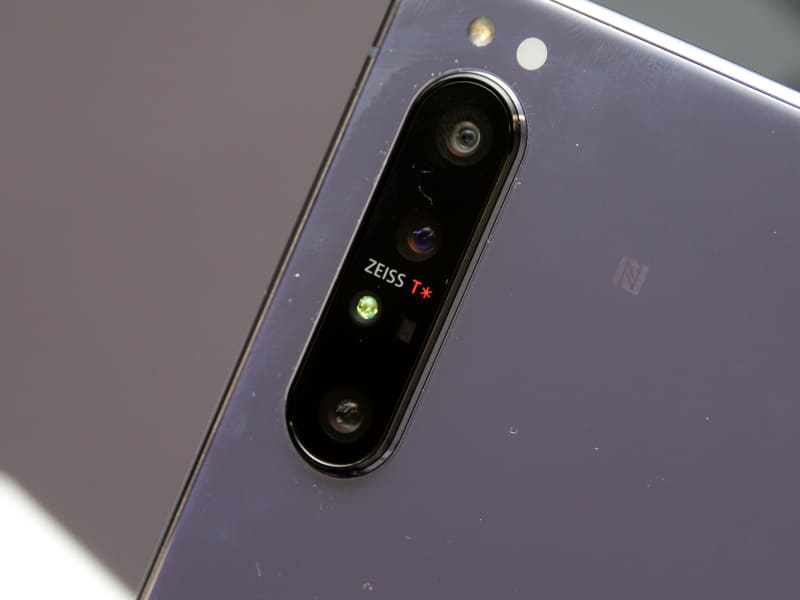 Xperia 1 IIは、レンズにZEISSブランドを冠した
