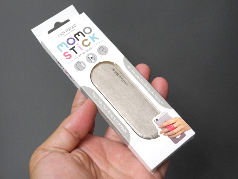 パッケージ。各色がラインナップされている