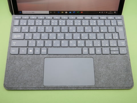 Surface Go 2」は500gクラスの軽量ボディでモバイル＆テレワークの世界