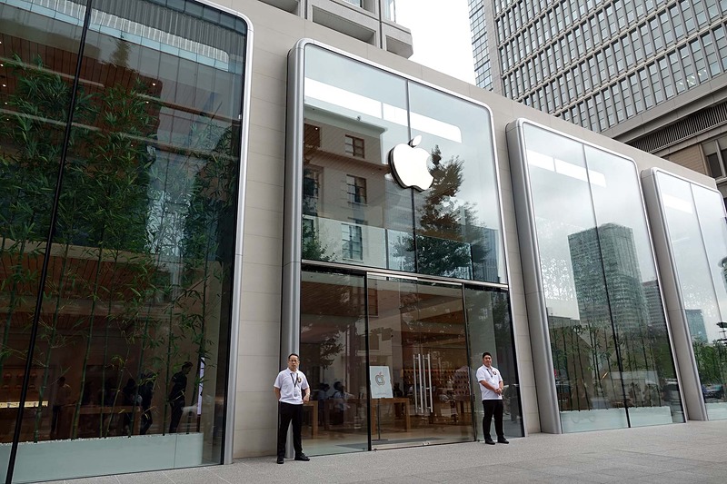 Apple 丸の内（2019年9月撮影）