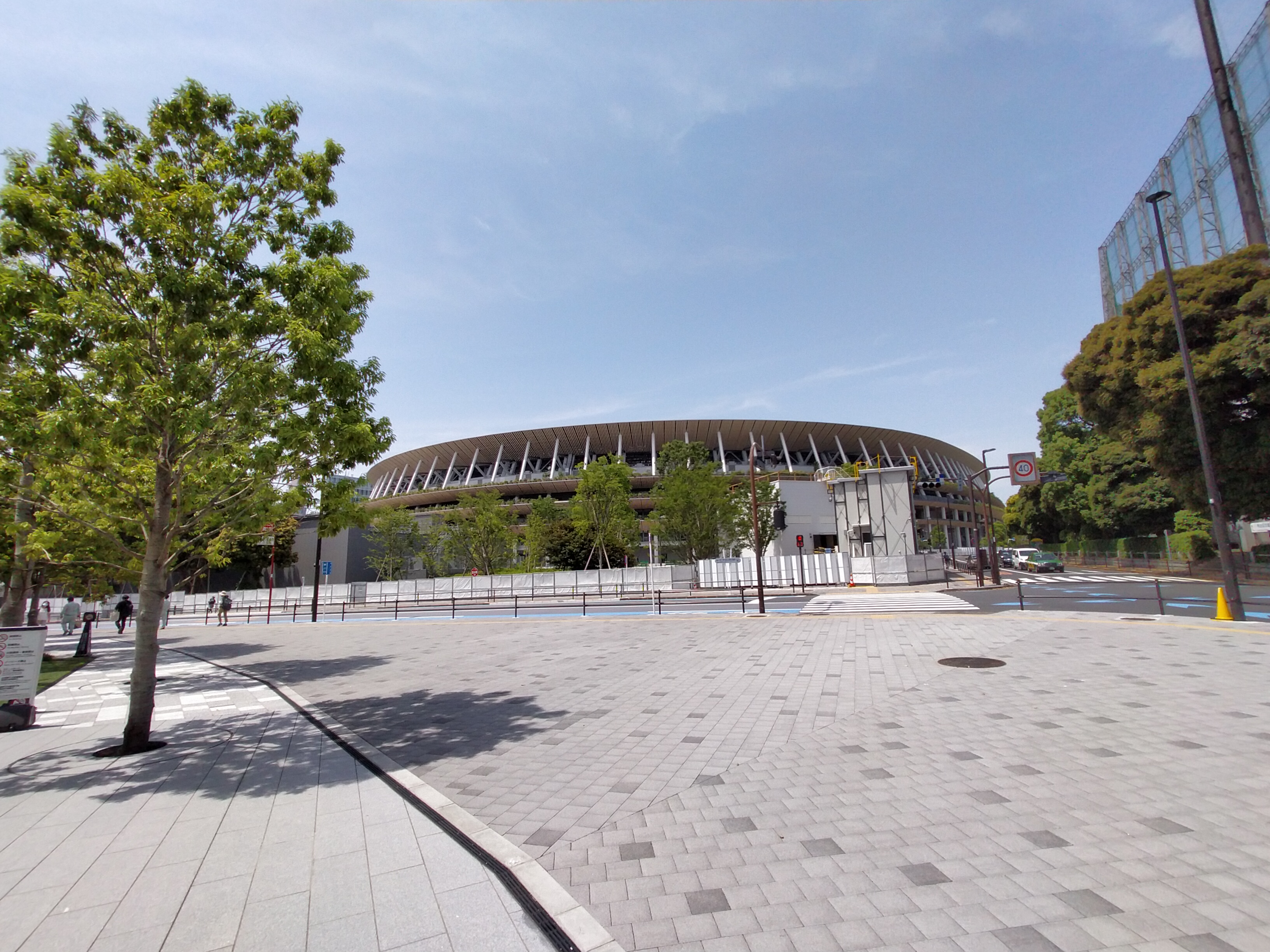 超広角モードにすると119度の広い範囲を撮れる。（拡大画像のファイルサイズは約2.1MB）