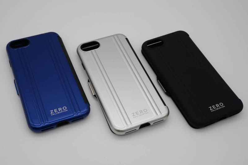 背面下部にもゼロハリのロゴがある。マット仕上げのブラックは並べるとホント黒い