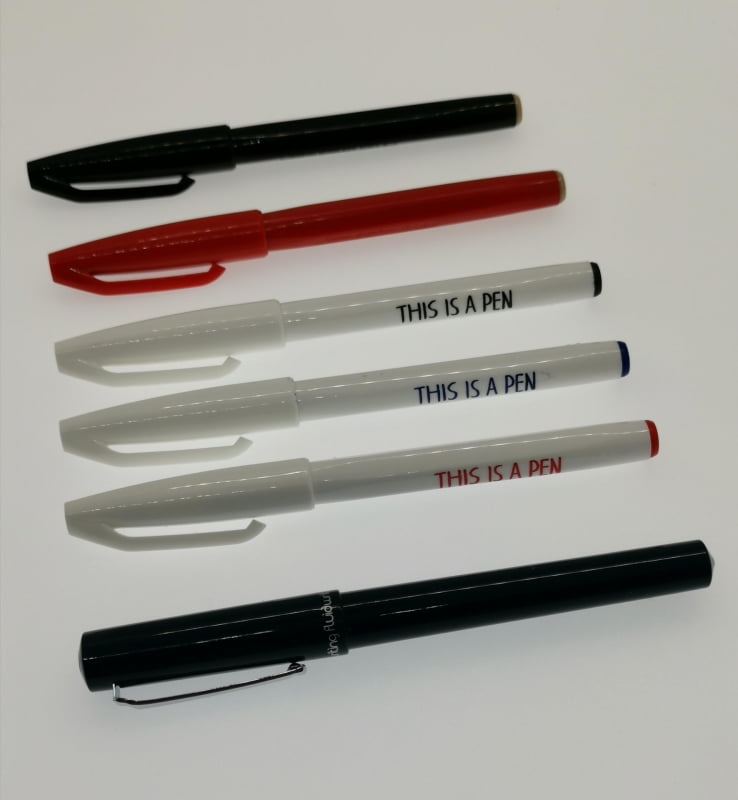 フェルトペンのペン先ユニットを太い1.4㎜に交換するときっと大好きなPentel社のサインペンのような書き味になるに違いない