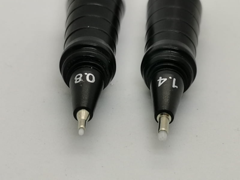 標準付属の0.8㎜と1.4㎜では見かけもこんなに違う