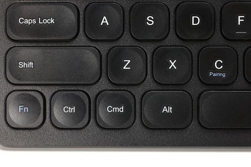 [Cmd]キーなどiOS/iPadOS用のキーもある。[Alt]キーは[Option]キーとして機能する。