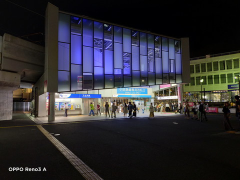 カメラを［48 MP］に切り替えて撮影。8000×6000ドットの高解像で撮影できる