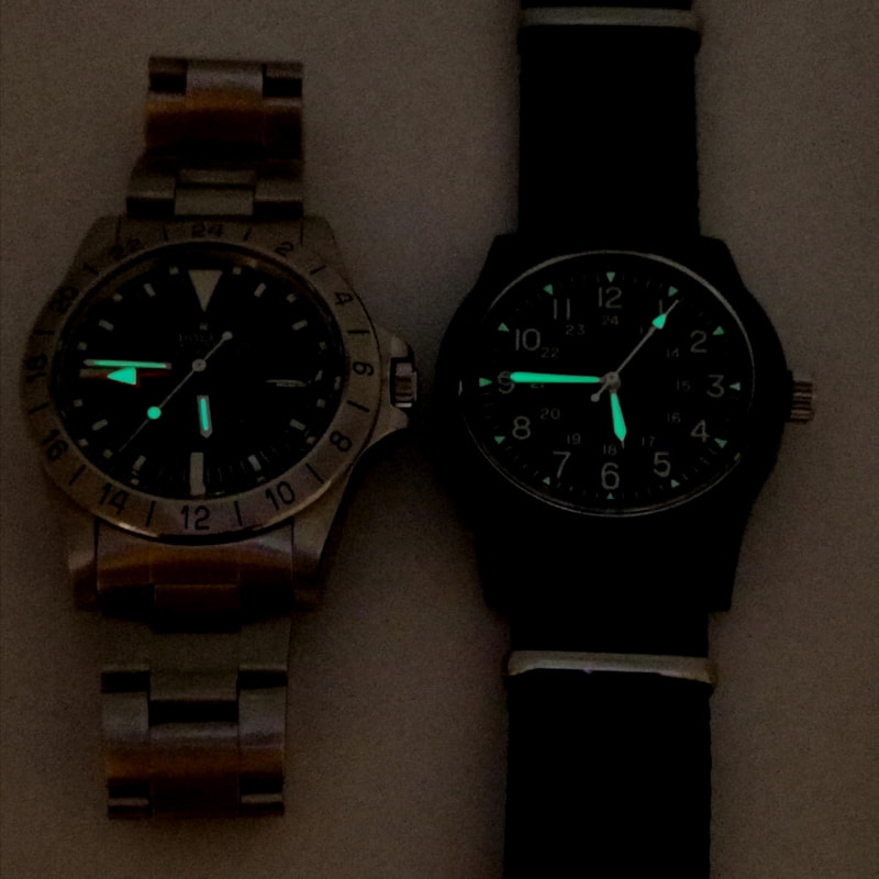 実際に1分間のｌEDライト照射後の比較。ミリウォッチ（右）の健闘が凄い